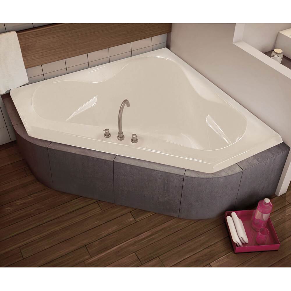 Maax Tryst 59 x 59 Acrylic Corner Center Drain Combined Whirlpool & Aeroeffect Bathtub in White